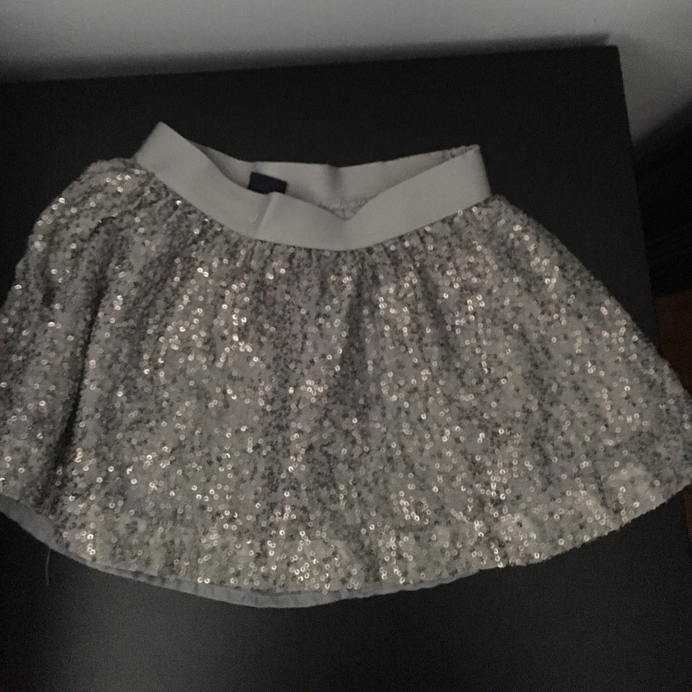 Gap kids girls silver sequence skirt